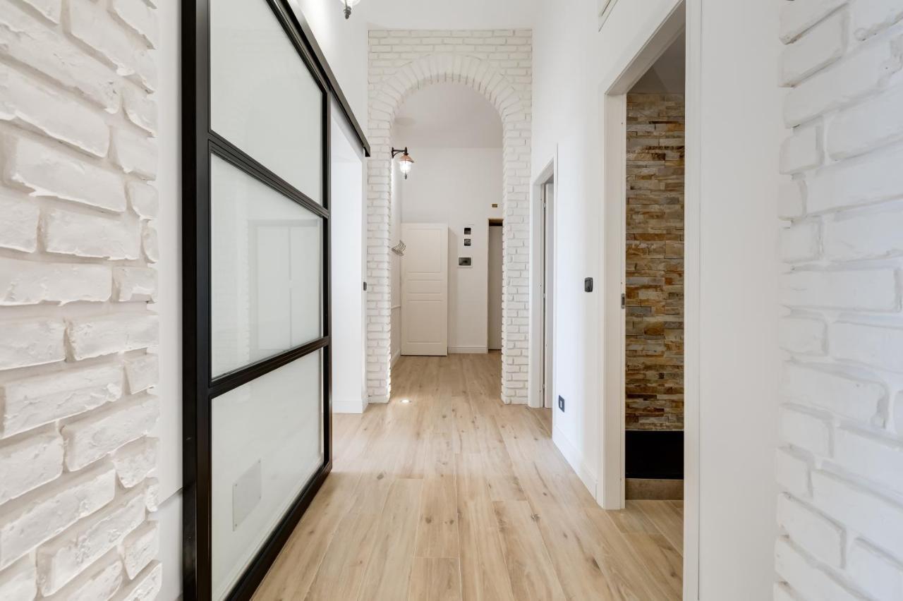 Bmga L Glam Industrial 3-Bed Apartment In Termini Roma Dış mekan fotoğraf