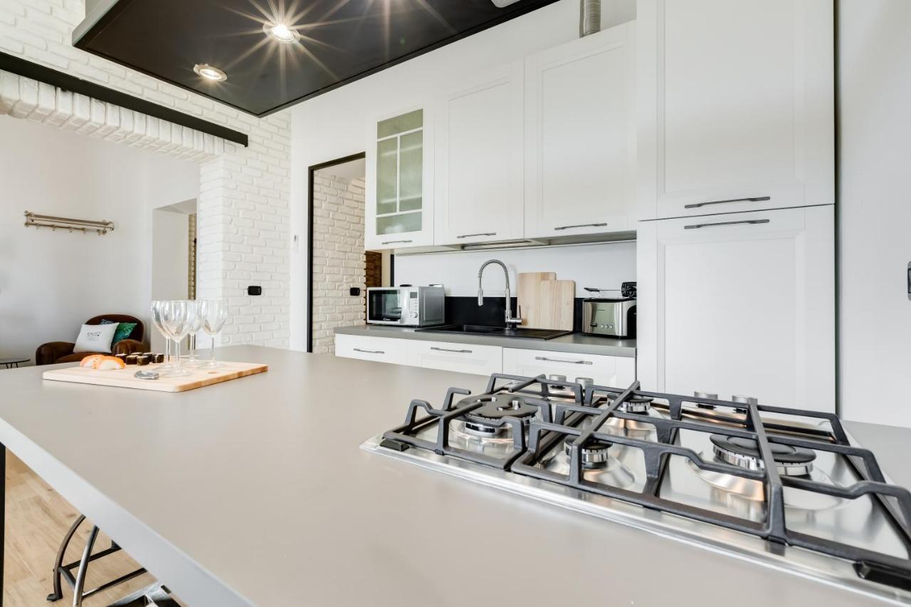 Bmga L Glam Industrial 3-Bed Apartment In Termini Roma Dış mekan fotoğraf