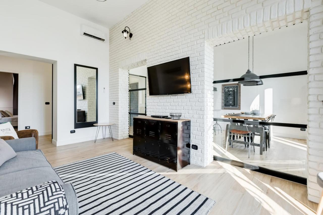 Bmga L Glam Industrial 3-Bed Apartment In Termini Roma Dış mekan fotoğraf